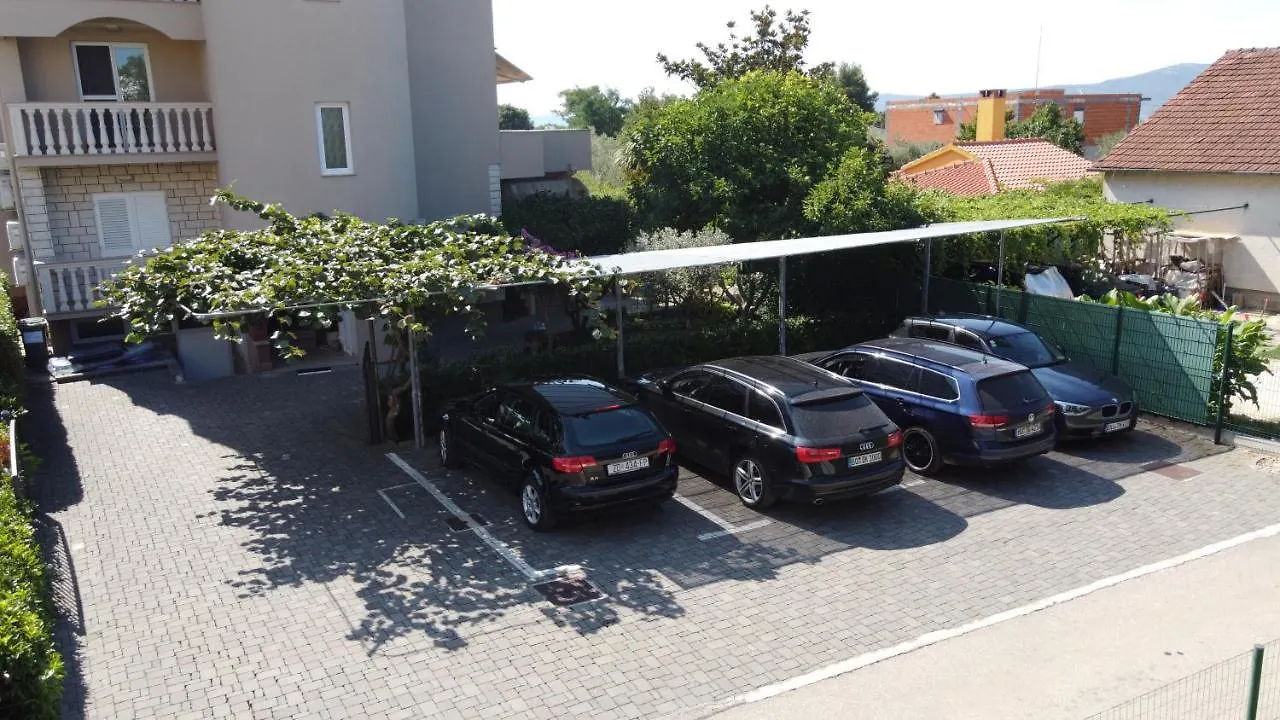 Apartmani Villa Elvira Sukošan Apartament