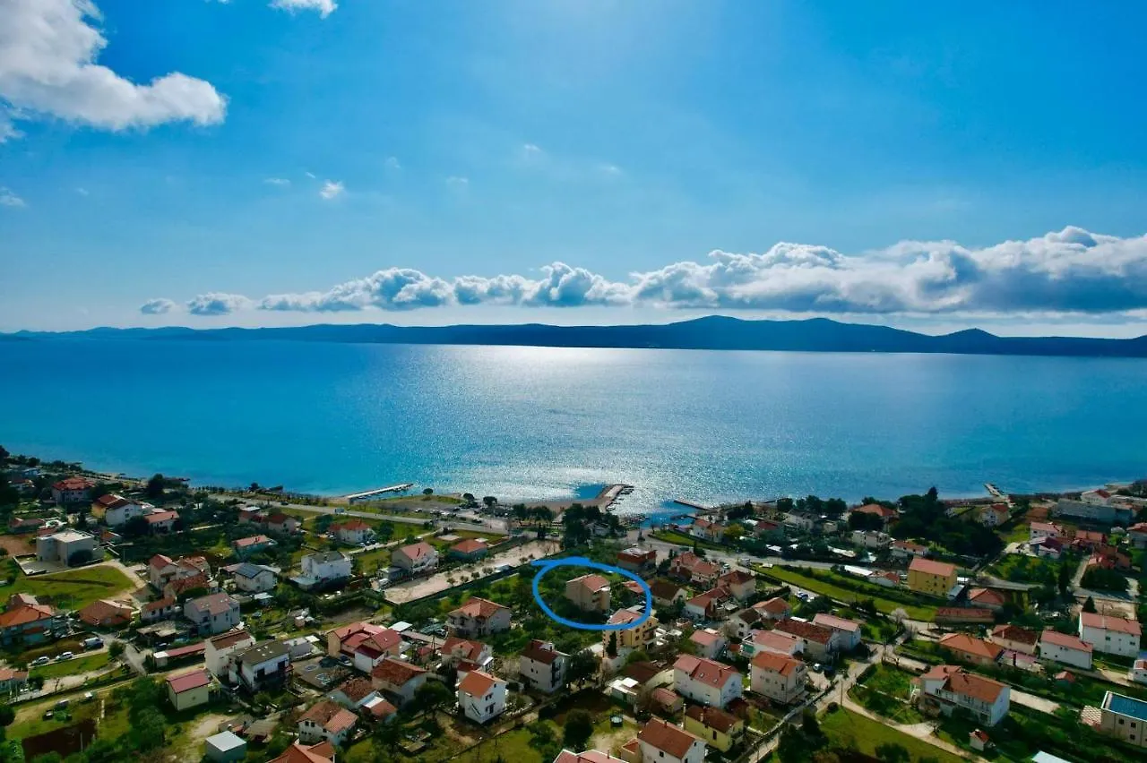 Apartmani Villa Elvira Sukošan Apartment